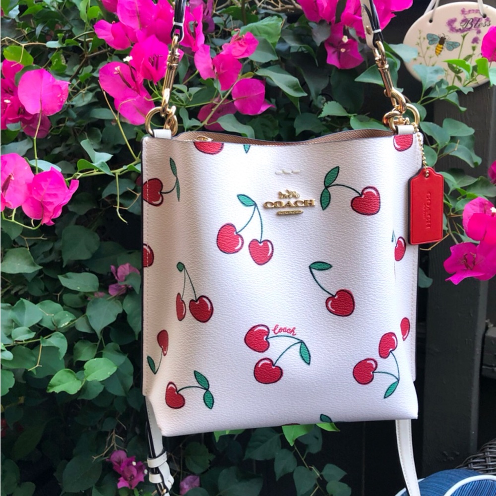 Coach Heart Cherry Print Mollie Bucket 22